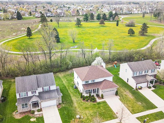3rd image of 4846 Gingko Dr