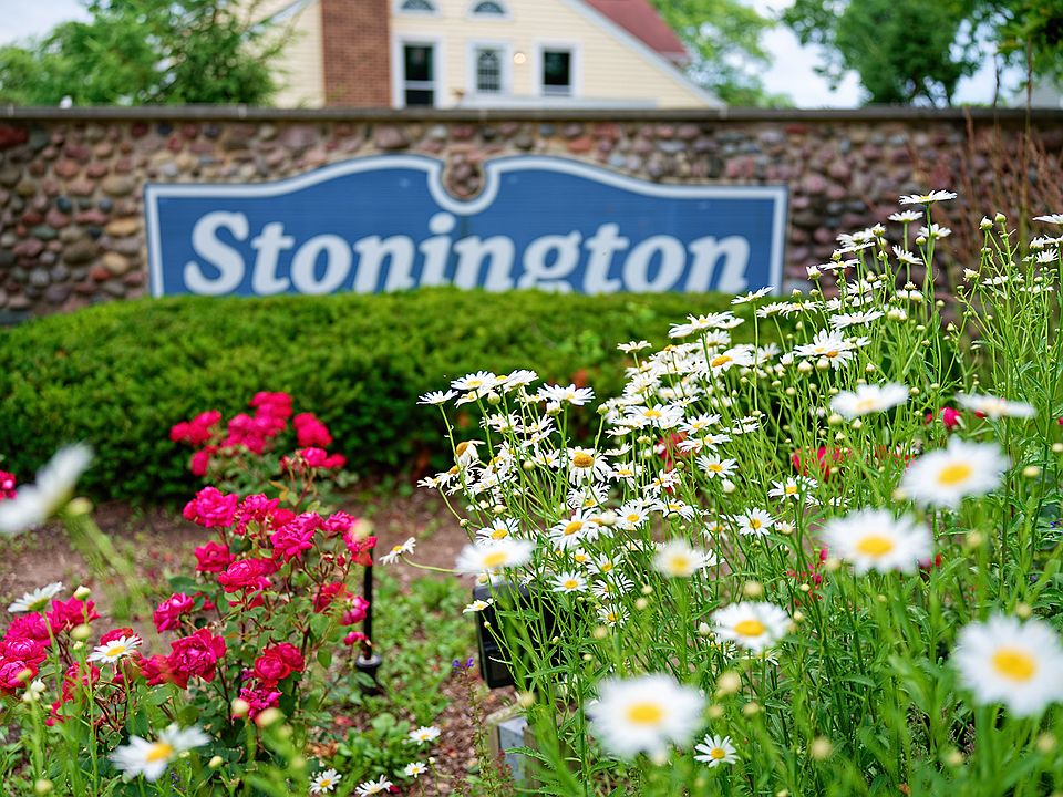 1st image of 9 S Stonington Dr #153