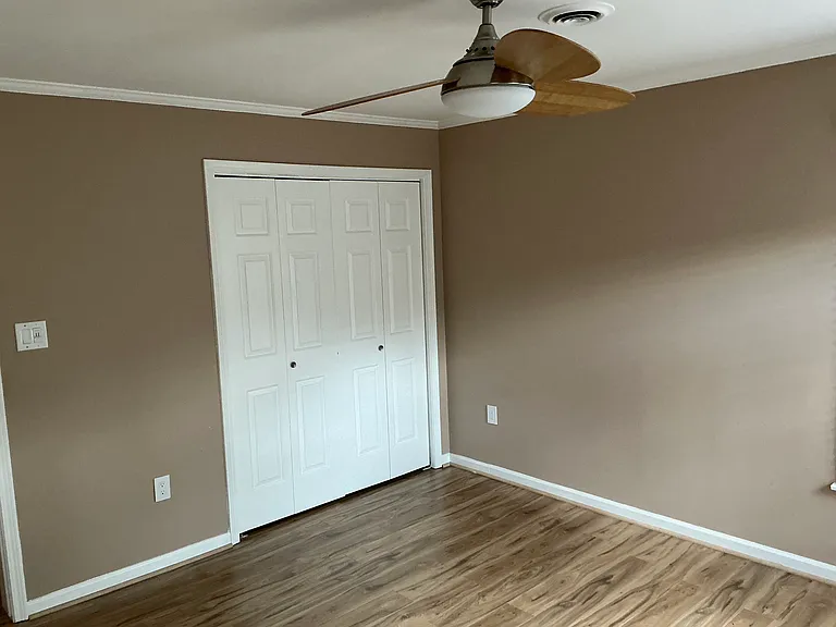 10400 Buena Vista Ave — Photo 18