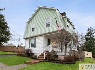 14 1st St, Milltown, NJ 08850