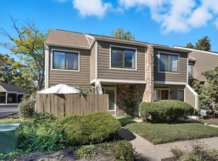 9926 Timbers Dr, Blue Ash, OH 45242