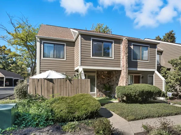 9926 Timbers Dr, Blue Ash, OH 45242