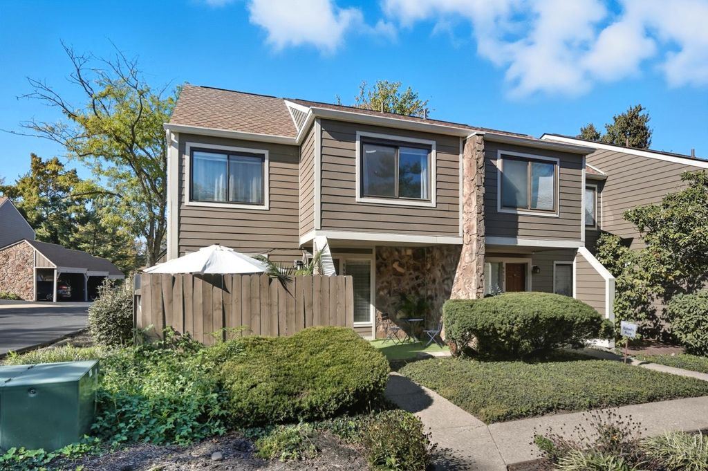 Real estate listing image