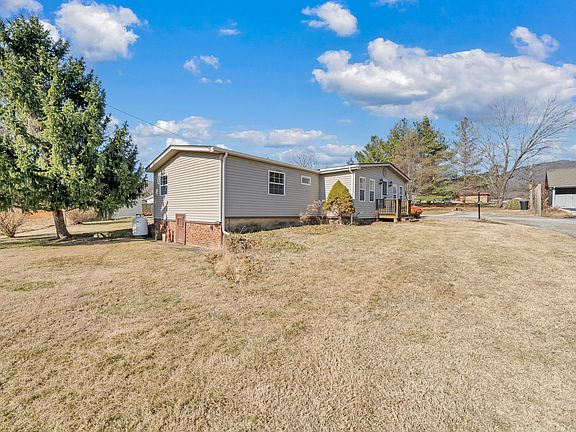 4th image of 1424 Hearth Ln