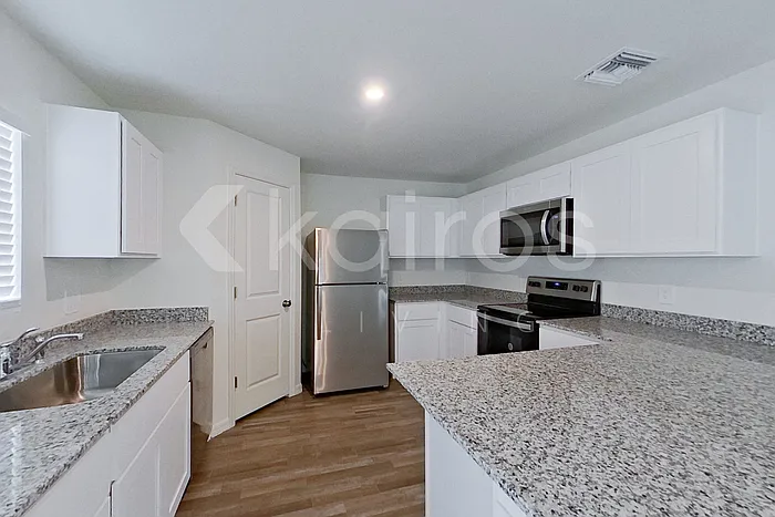 4020 Garden Blvd — Photo 6