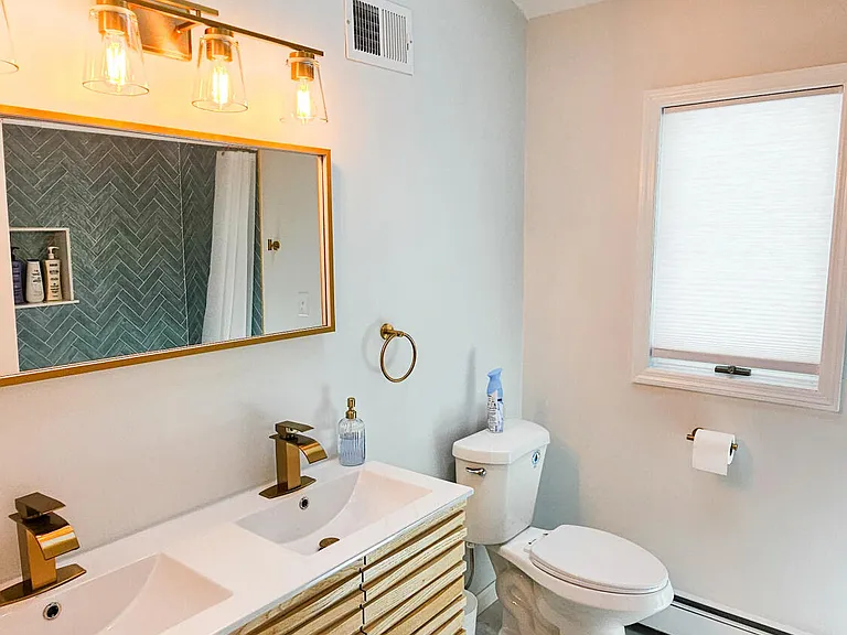 1386 Paul Blvd — Photo 22