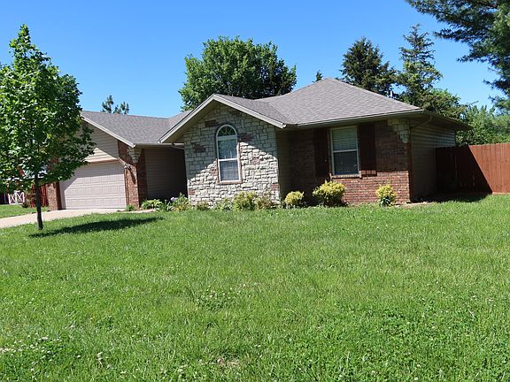 3rd image of 177 Bradley Court