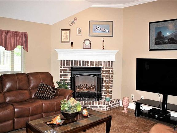5th image of 11170 Water Oak Dr