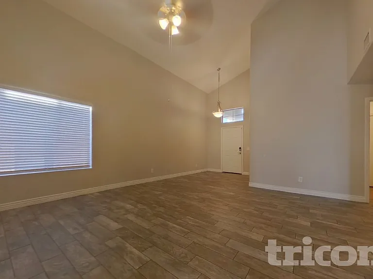 1447 S 231st Ln — Photo 3