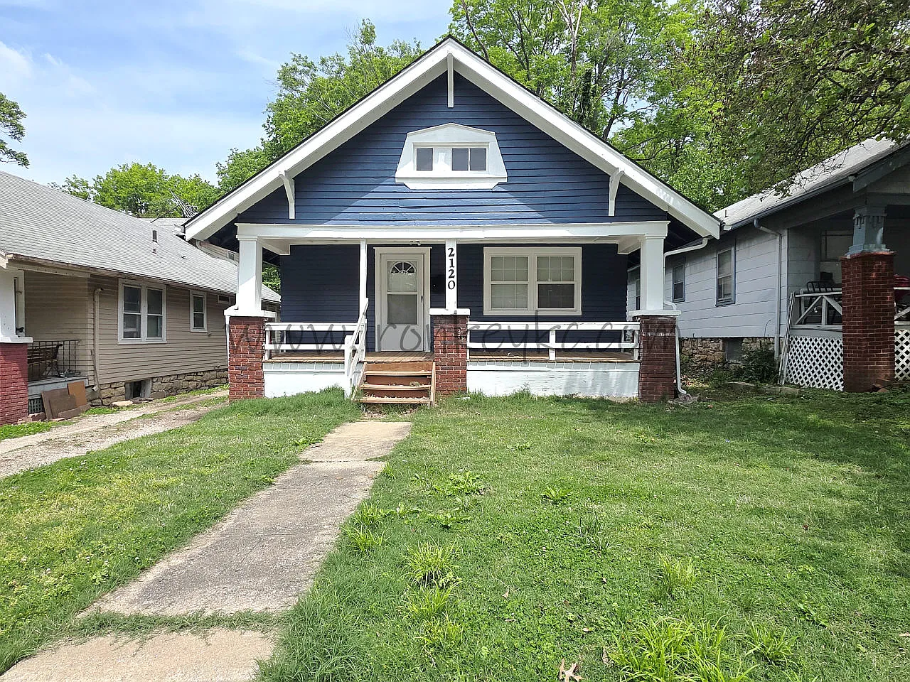 2 bed, 930 sqft, $1,200 — Photo 3