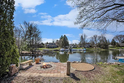 10401 Degrand Dr Photo 1