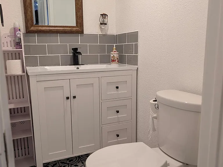 10801 W Lakeview Dr — Photo 21