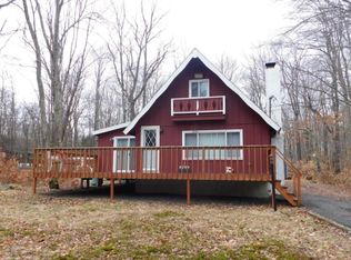 181 Tepee Dr, Pocono Lake, PA