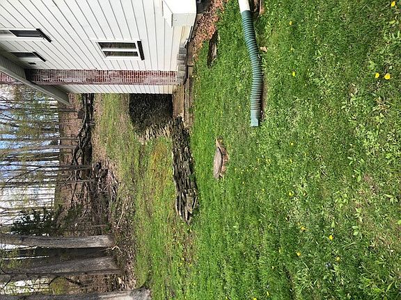 5th image of 364 E 5th Street Ext