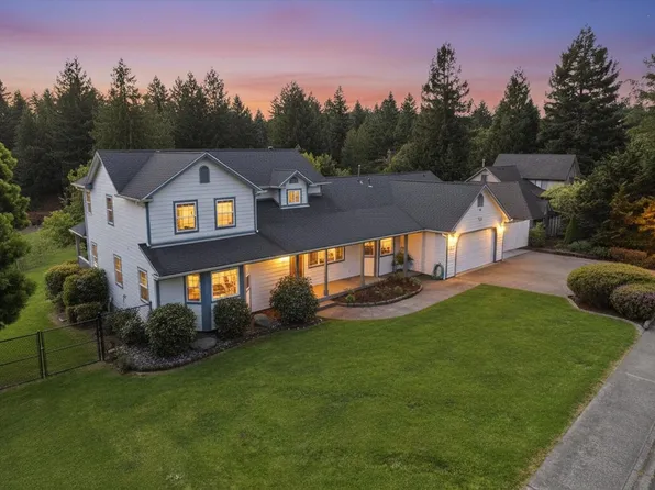 1242 Elizabeth Barcus Way, Fortuna, CA 95540