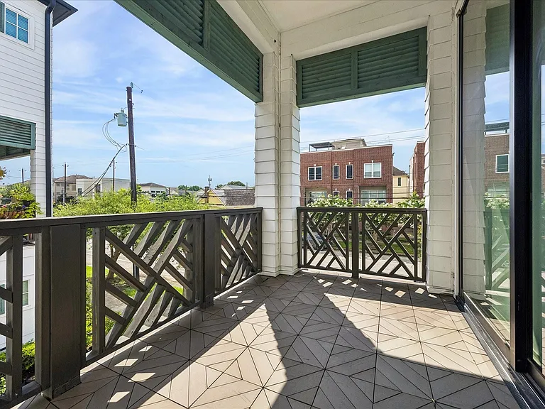 2314 Hutchins St — Photo 18