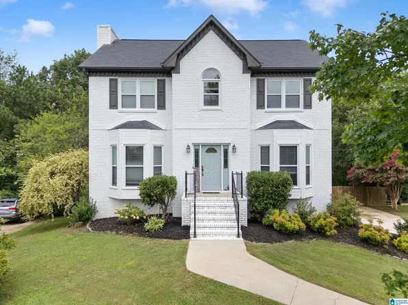 2207 Bark Cir, Hoover, AL 35244