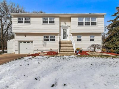 284 Matchaponix Ave, Monroe Township, NJ, 08831