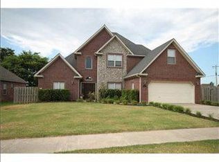 1573 Lexington Cir, Springdale, AR 72762