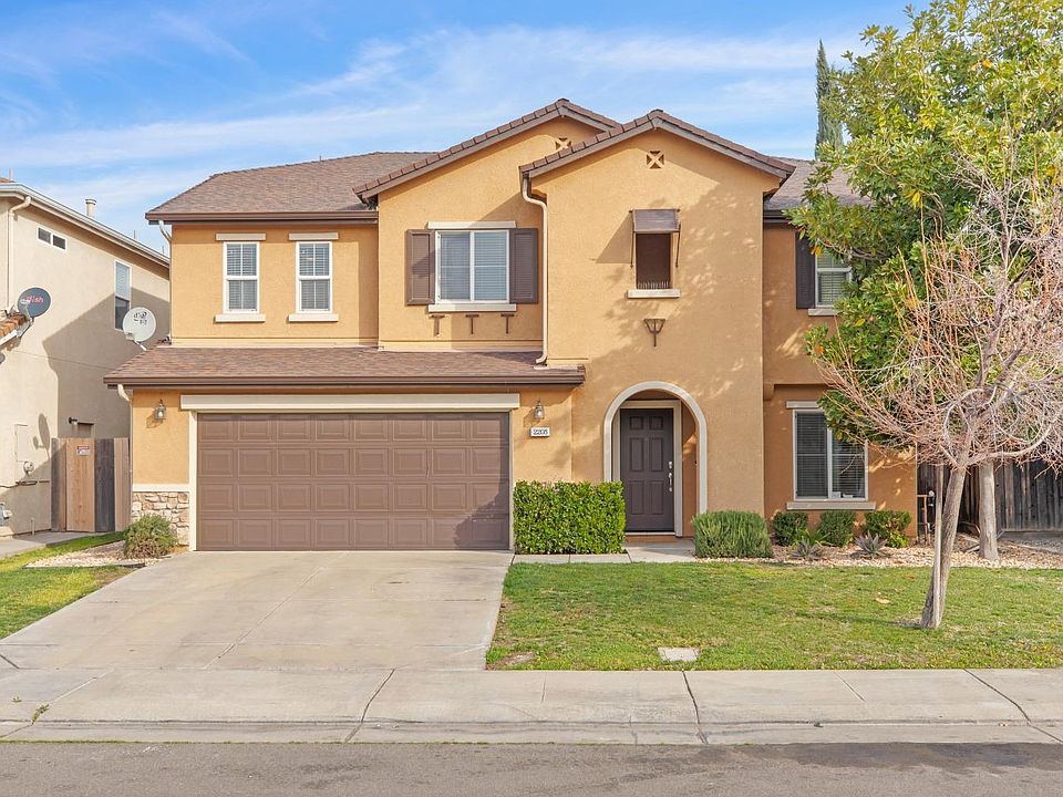1st image of 2205 Driftwood Park Dr