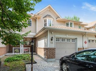 44 Tobermory Cres, Ottawa, ON K2K 3M4