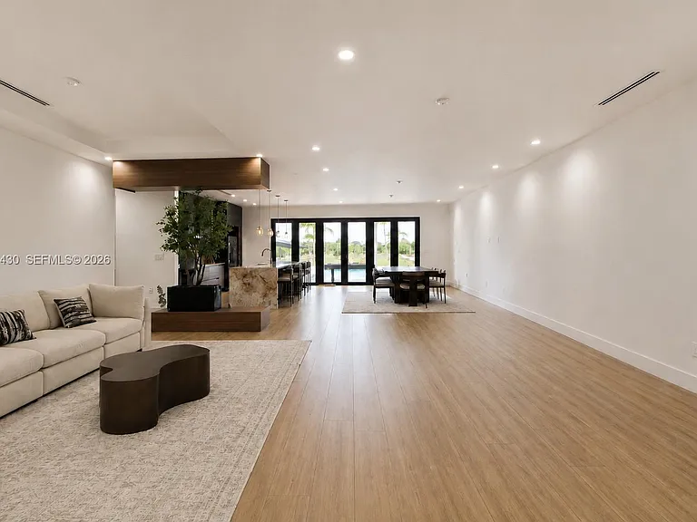 18321 SW 224th St — Photo 9
