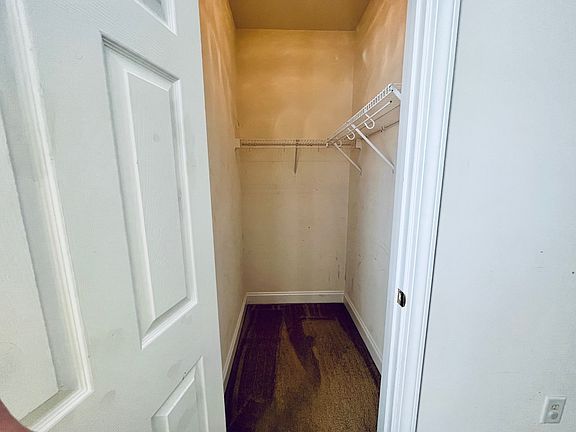 bedroom WIC_10062022