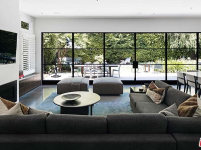 11949 Foxboro Dr, Los Angeles, CA, 90049