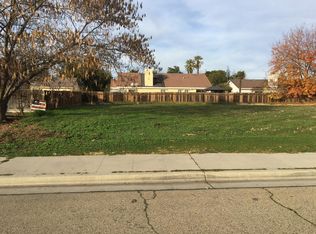 2008 Maple St, Selma, CA 93662