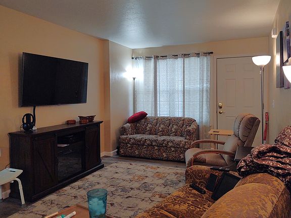 4th image of 1545 Cooley St APT I