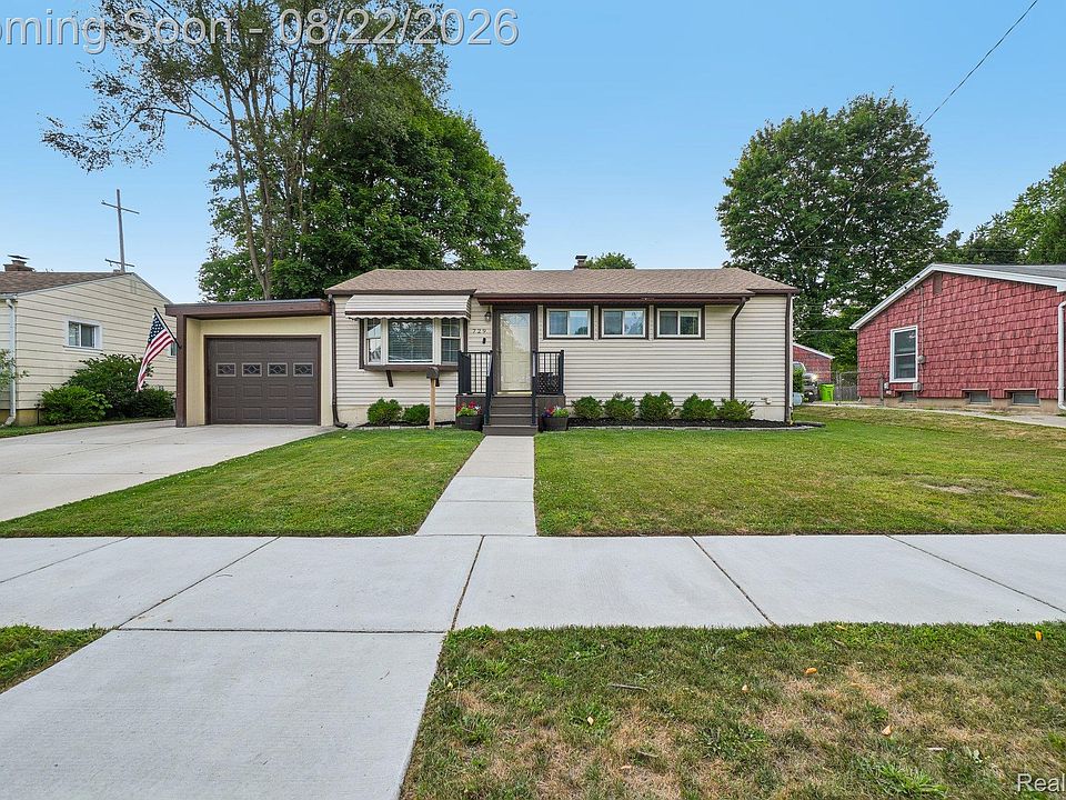 1st image of 729 Woodbine Dr