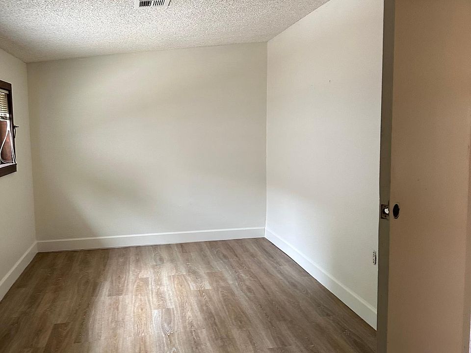 1st image of 1639 E Harmon Ave APT 3