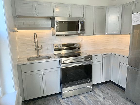4th image of 402 S Loudoun St #6