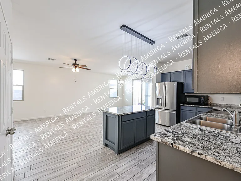 9820 W Sanna St — Photo 17