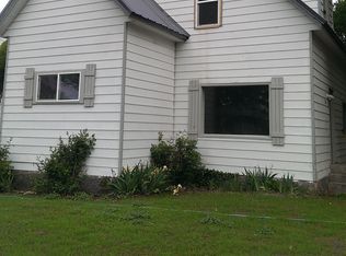 156 W Cleveland Ave, Glenns Ferry, ID 83623