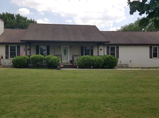 17015 W Poe Rd, Bowling Green, OH 43402