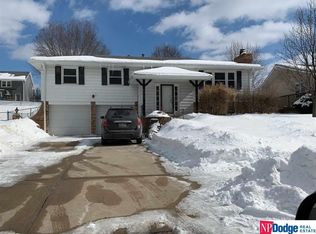 6319 S 74th St, Ralston, NE 68127