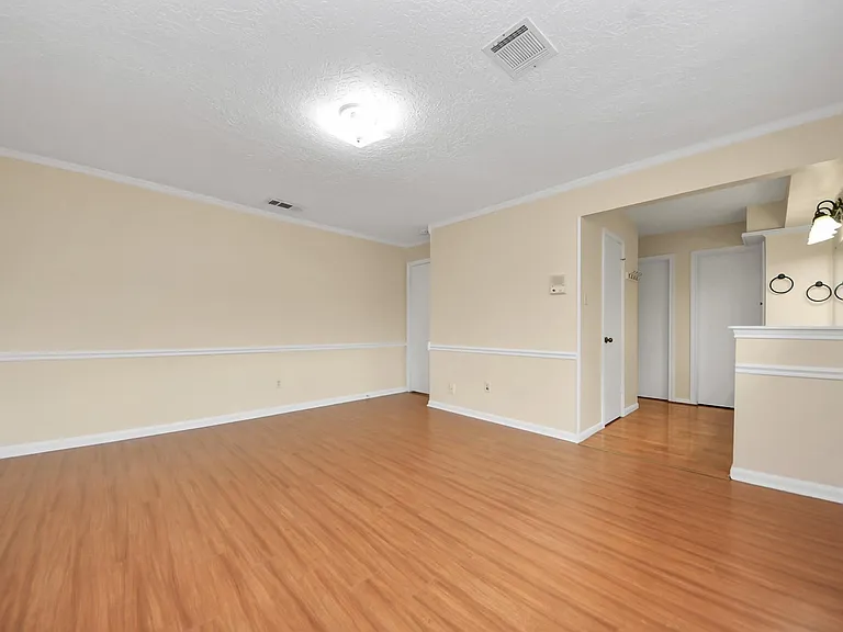 11411 Briar Forest Dr — Photo 27