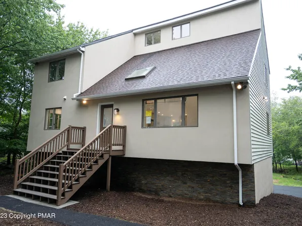 685 Mountain Rd, Blakeslee, PA 18610