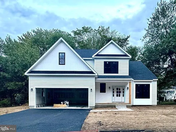 4 Kennedy Blvd, Somerdale, NJ 08083