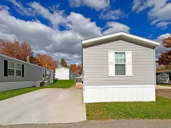 7055 Quarry Rd #178, Amherst, OH 44001