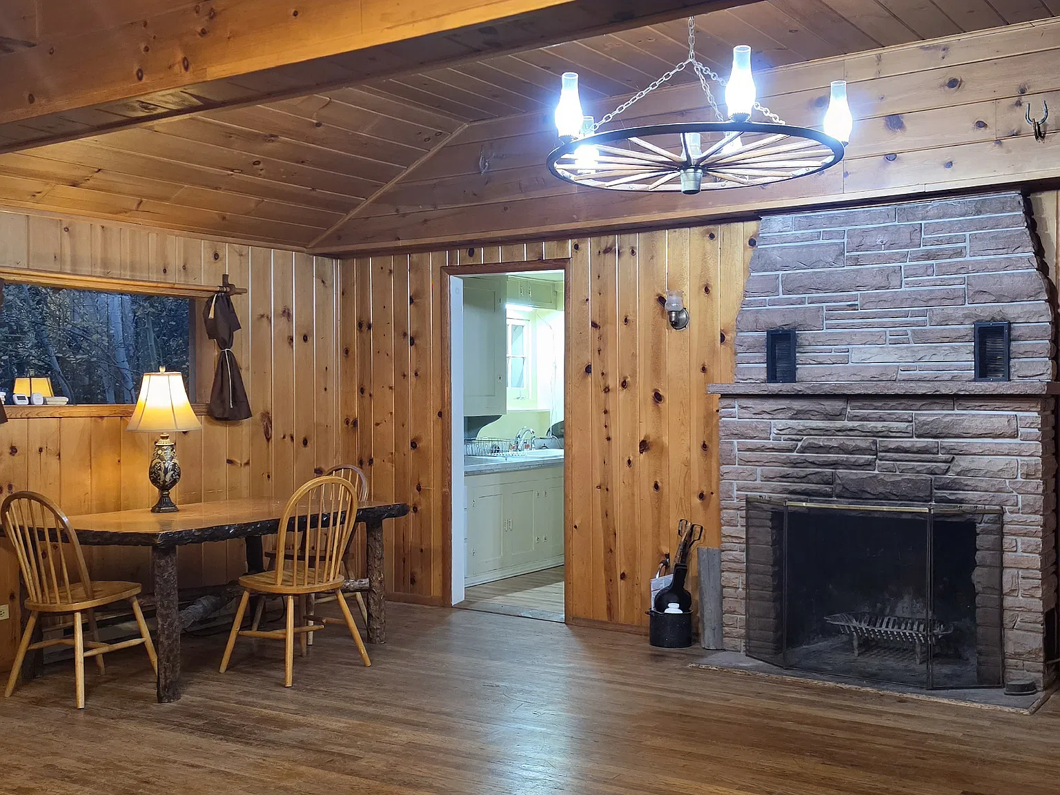 1 bed, 1.0 bath, 730 sqft, $1,800 — Photo 4