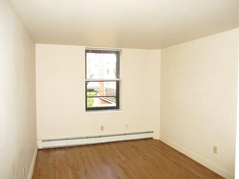 117 W Concord St #7 — Photo 8