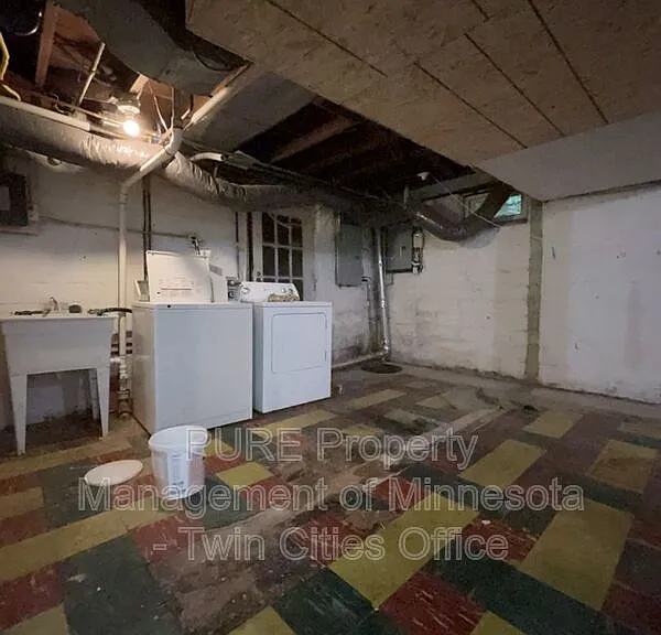 237 Cedar Lake Rd N #2 — Photo 19