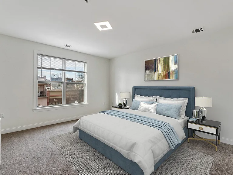 Park Square Apartments — Photo 8