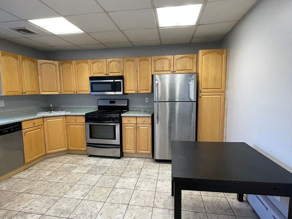 1st image of 36 De Hart Ave #1R