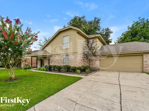 1518 Washington Dr, Deer Park, TX 77536