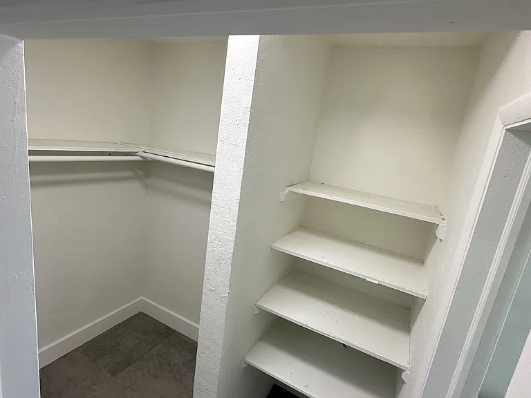 1225 Normandy Dr #8 — Photo 7