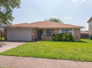 7633 Cedarhill Rd, Watauga, TX 76148