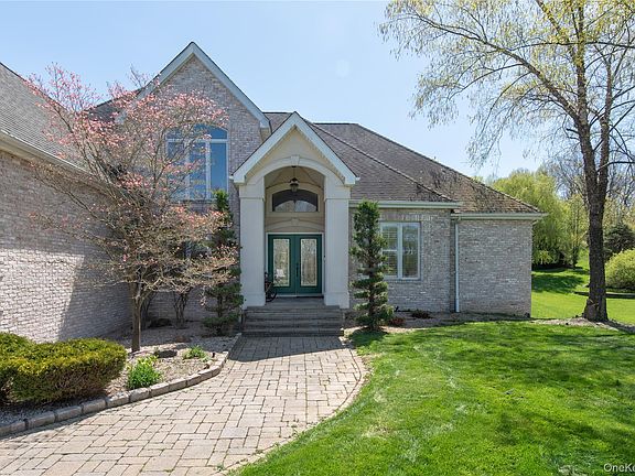 2nd image of 59 Wintergreen Place
